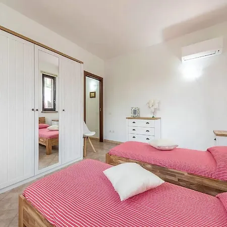 Detached With Garden In Stintino, Cleaning Included Villa Punta de su Torrione
